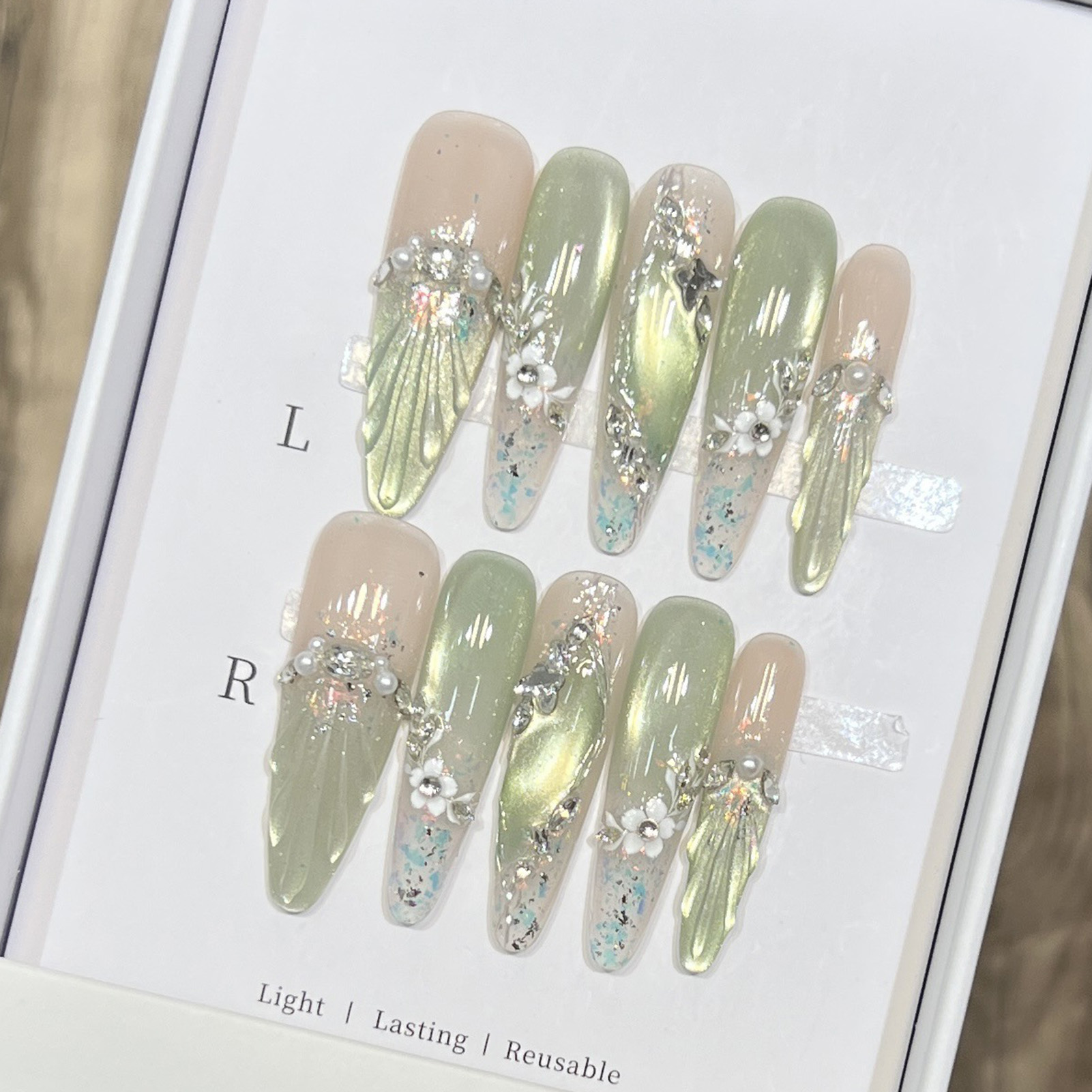 Resin Art Flowers - 10 Stück lange Mandel-Kunstnägel mit grünem