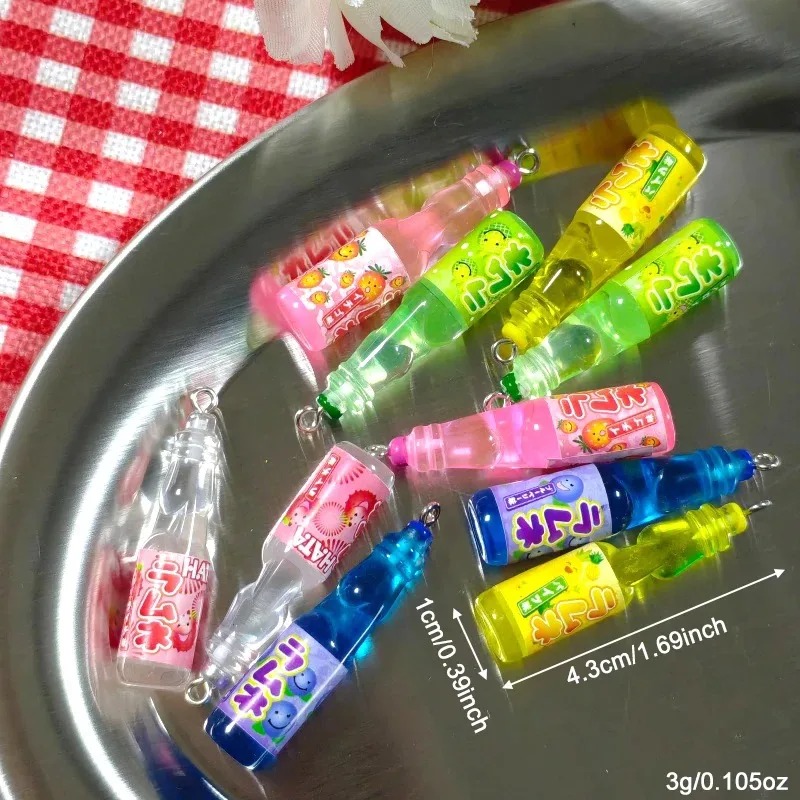 10 Stück kleine Getränkeflasch – Resin Art Keychain Bewertung und Preis